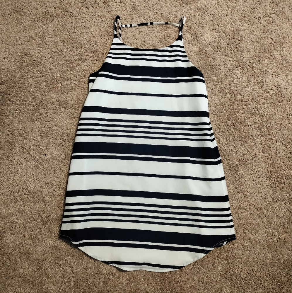 5|48 blue and white dress size XS.